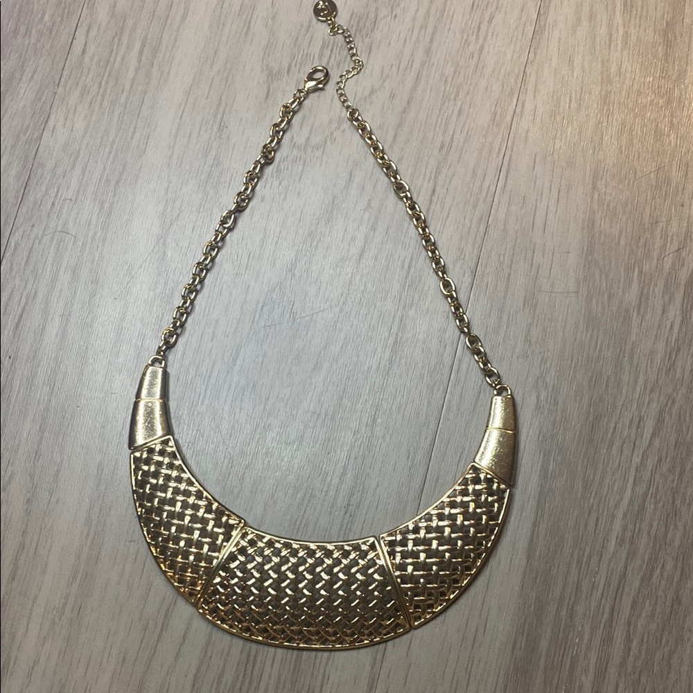 Liz Claiborne Gold Tone Woven Bib Necklace Egyptian Revival Style